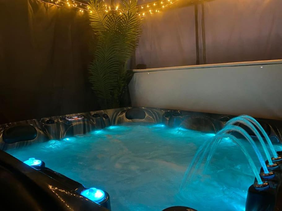 Apartmán Secret Gem 1 Bed Garden Flat Private Luxury Hot Tub Bournemouth Exteriér fotografie
