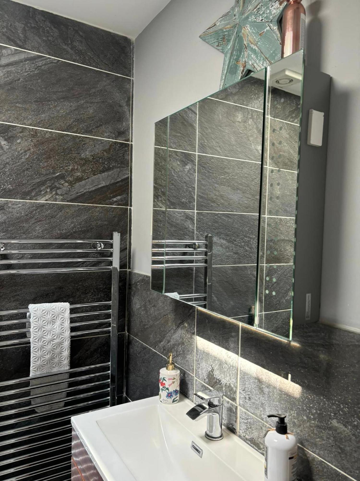 Apartmán Secret Gem 1 Bed Garden Flat Private Luxury Hot Tub Bournemouth Exteriér fotografie